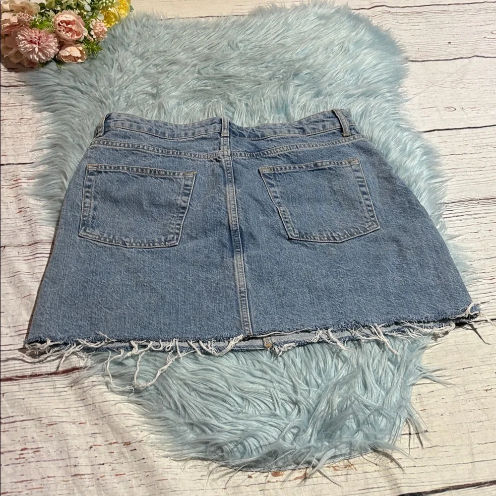 Topshop Blue Denim Cut Off Skirt sz 10
